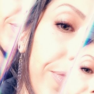 Meet your Posher, Marcy